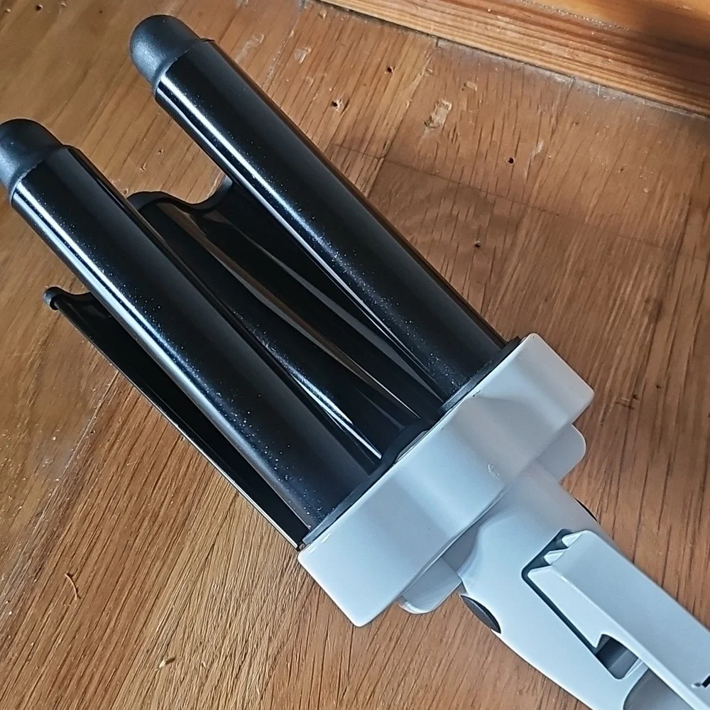 Revlon Three Barrel Ceramic Tourmaline Curling Iron Hair Waver - Picture 4 of 9